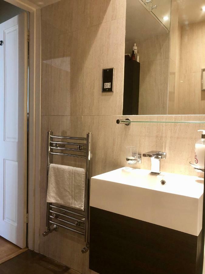 Luxury Apartment In Central London, Mida Vale Εξωτερικό φωτογραφία
